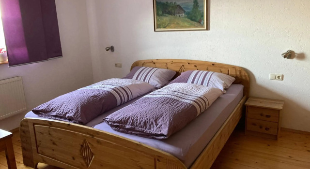 Ferienwohnung auf dem Erlebnisreiterhof Kreipl, Rezervasyon Otel Sonnenwald Deggendorf