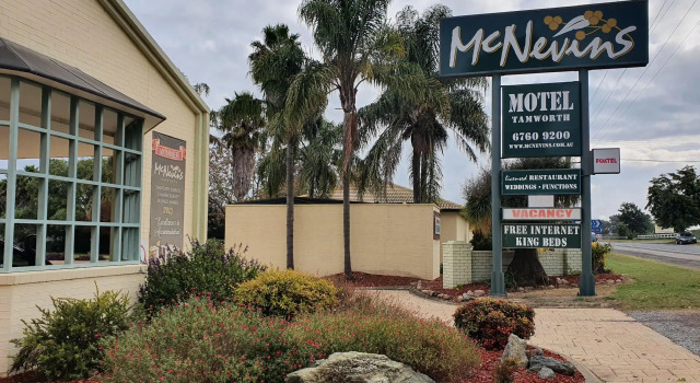The Aston Motel Tamworth, Забронировать Мотель Тамуорт New England NSW