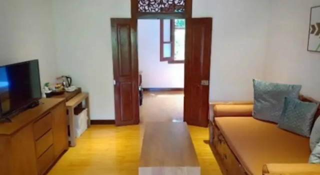 Suite junior doble con vista a la piscina Villa Aquin