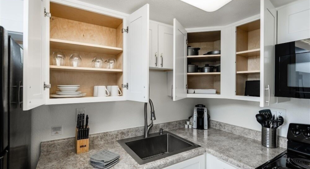 Апартаменты 145 Fully Furnished 1BR Suite-Pet Friendly! by RedAwning
