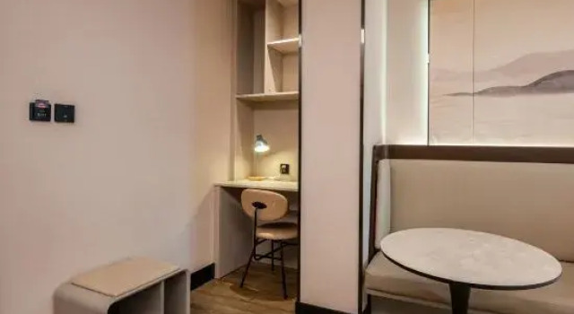 Люкс Xingcheng Hotel (Shijiazhuang North China Mall Hebei Museum Branch)
