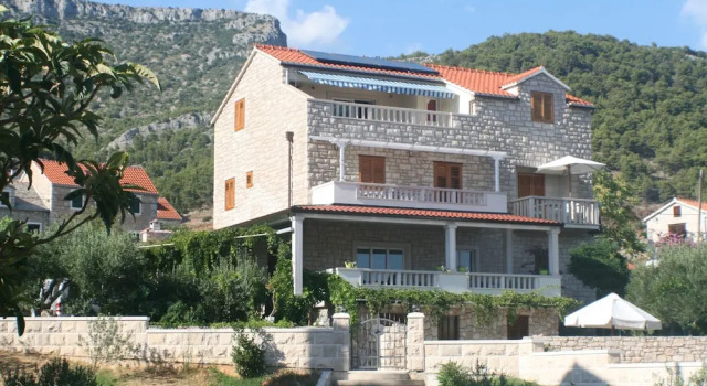 Apartments and Rooms LEA, Prenota Appartamento Bol 