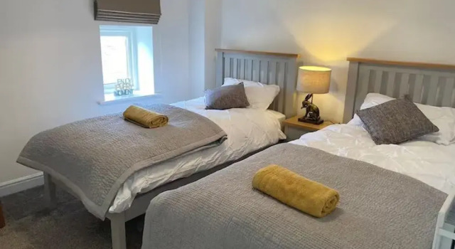 Idyllic Cottage Sleeps 4 pet Friendly
