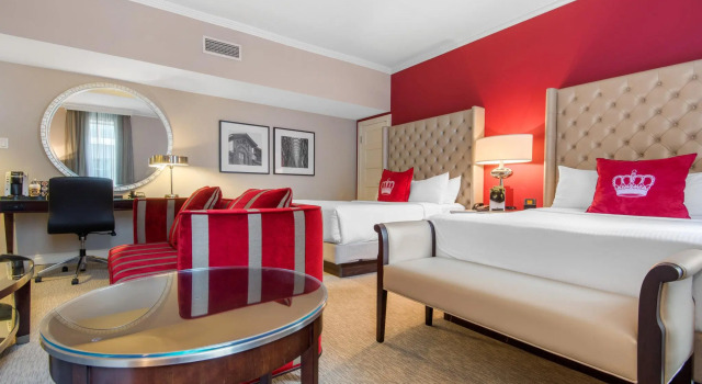 Четырёхместный номер Deluxe The Omni King Edward Hotel