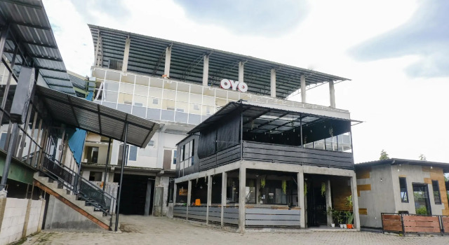 OYO 1468 SM House, Buchen Sie Hotel Malang Jawa Timur, in der Nähe von Museum Mpu Purwa