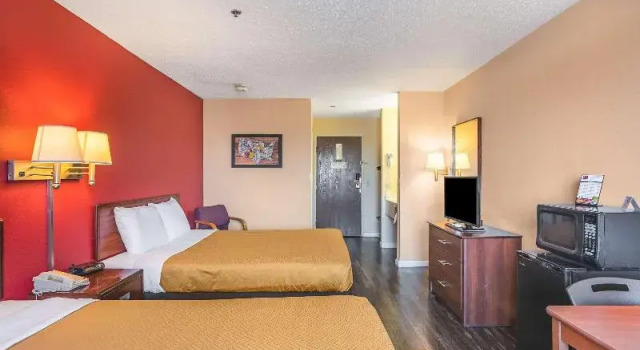 Номер Standard Econo Lodge Princeton