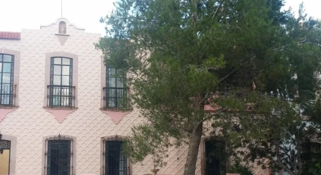 Casa de La Alameda, Забронировать Отель Отели Сакатекас с парковкой, рядом с Zacatecas Cathedral, Парковка