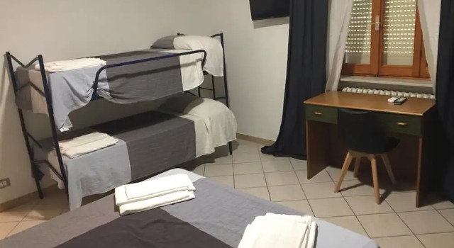 Hotel Lunika, Rezervovat Hotel  