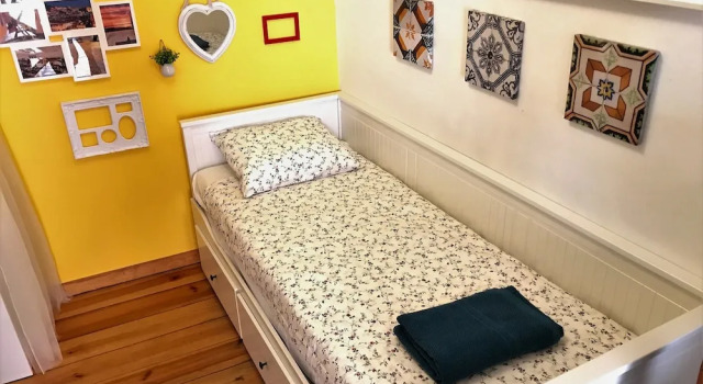 Typical studio in great location Tram 28