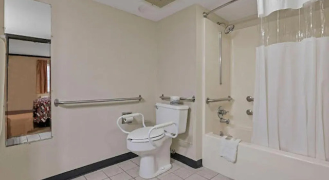 Двухместный номер Superior Red Roof Inn Uhrichsville
