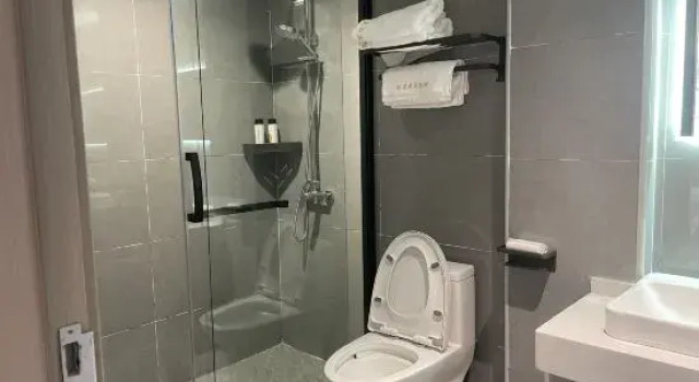 Люкс Deluxe Luoshan Xinrong Garden Hotel