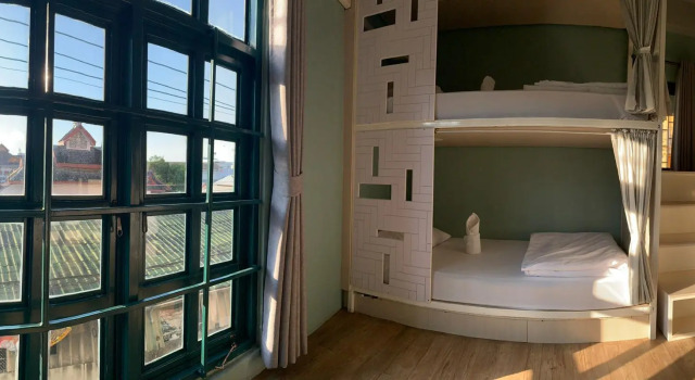 Кровать в общем номере Busket Hostel