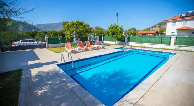 Вилла с 4 комнатами Villa Vista