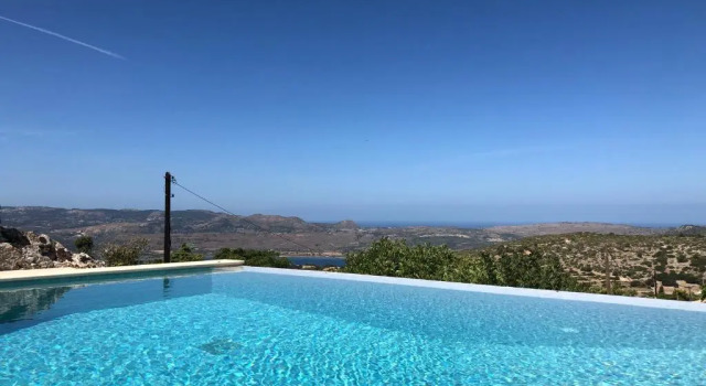 Luxury villa with private infinity pool