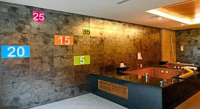 Четырёхместный номер Standard Spring Hill Resort