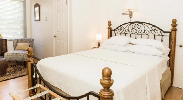 Двухместный семейный номер Standard James Buchanan Hotel, Trademark Collection by Wyndham