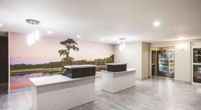 La Quinta Inn & Suites Walker, Boek Hotel Hotels in Missouri met zwembad, Zwembad