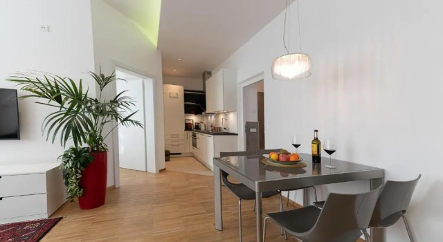 Апартаменты с балконом Apartments Leonardo