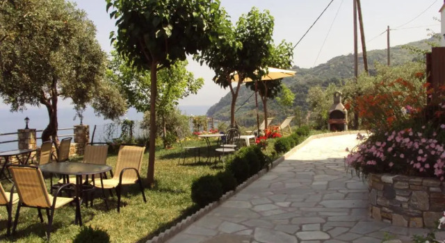 Студия с видом на сад Guesthouse Enastron