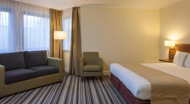 Трёхместный номер Standard Holiday Inn Glasgow - East Kilbride by IHG