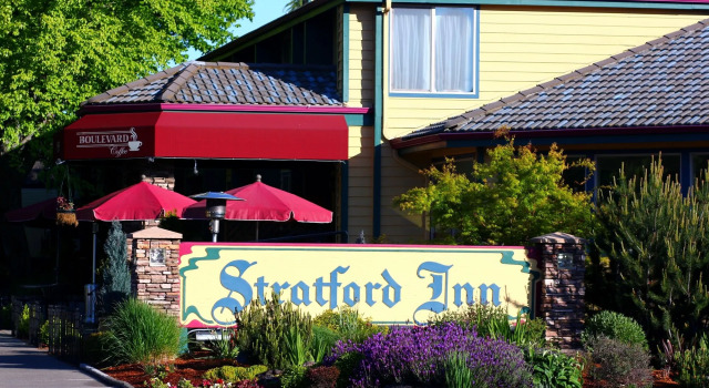 Stratford Inn, Prenota Hotel Ashland Rogue Valley