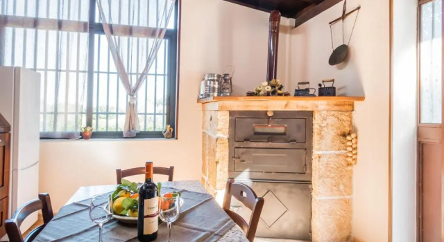 Strelitzia's house with pool, parking & wi-fi, Buchen Sie Hotel Hotels in Sizilien mit Parkplatz, Parkplätze