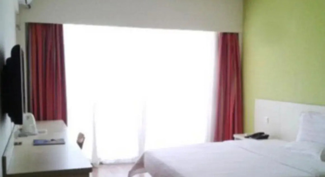 Ranz Hotel, Rezerwuj Hotel Hotele w Shenzhen z parkingiem, Parking