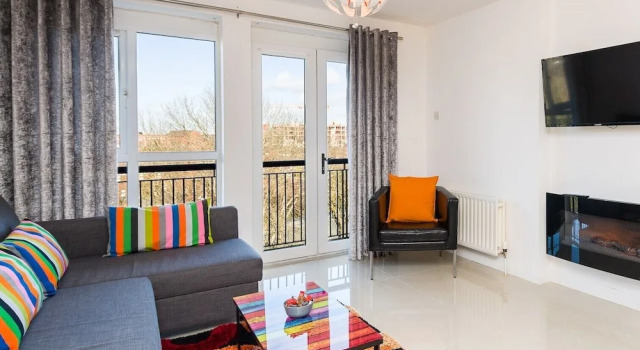 Ultra Urban Belfast Apartments, Забронировать Апартаменты/квартира Отели Белфаста с парковкой, рядом с Royal Belfast Academical Institution, Парковка