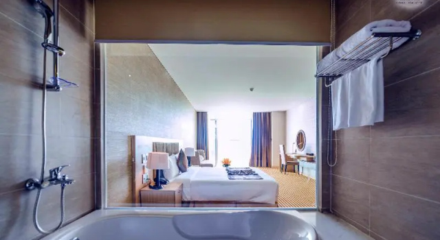 Двухместный номер Deluxe с балконом и с видом на океан Muong Thanh Luxury Khanh Hoa