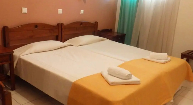 Апартаменты Economy Цокольный этаж Alexandra Hotel