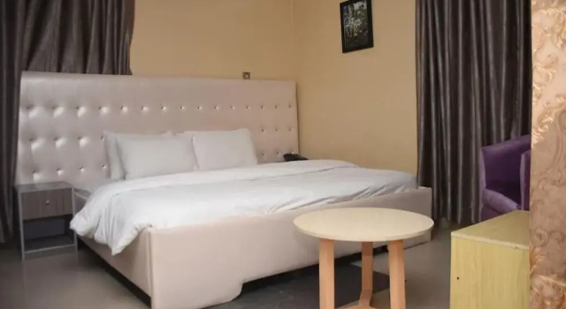 Lush Suites