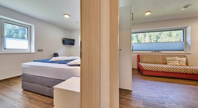 Апартаменты Comfort с 2 комнатами с балконом и с видом на горы Haus Joan - Apartments