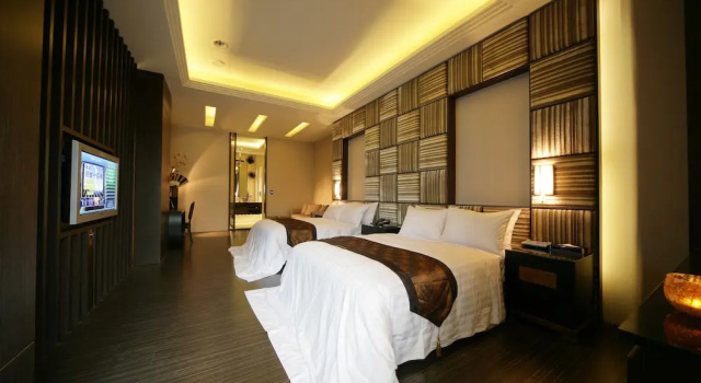Четырёхместный семейный номер Standard c 1 комнатой Dubai Villa Motel