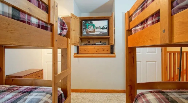 Коттедж Camp Four 23: Pet Friendly, Slope Side, Gas Fireplace
