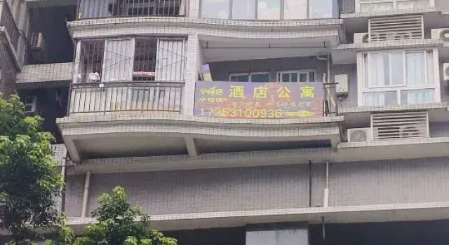 Jin Xiangyu Serviced Apartment (Chongqing Jiefangbei Area Hong Ya Dong), Foglalás Apartman Csungking Csungking