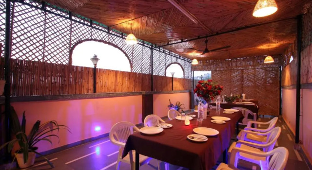 Номер Deluxe Star view by Hotel Black mooncouple friendly Near Rk ashram Metro