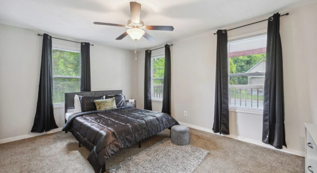 Macon Cottage w/ Porch - 2 Mi to Downtown!, Book Feriehus Sommerhuse i Macon, Hytte