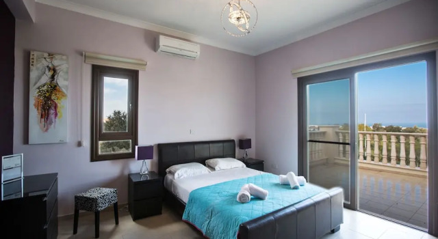 Villa Geordie 7 Platinum