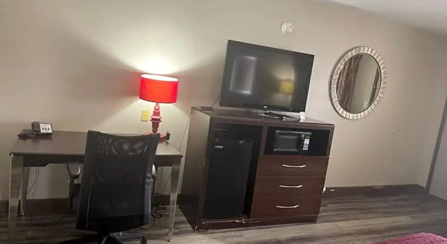 Номер Deluxe Royal Inn & Suites