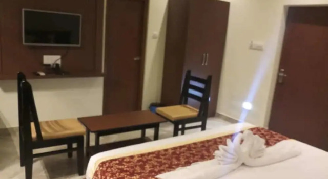 Kanj Avtar Resort, Забронировать Курортный отель Отели штата Раджастхана с бассейном, Бассейн