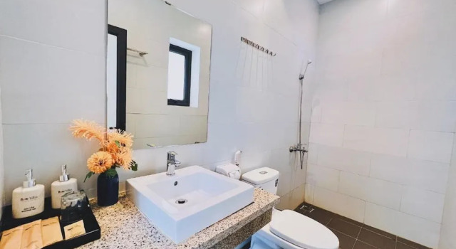 Бунгало Deluxe с балконом и с видом на сад ROSE Villas & Resort - Ba Vi