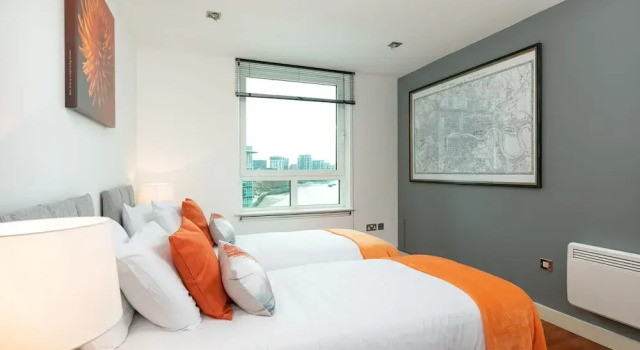River view Luxury 3bed flat with views