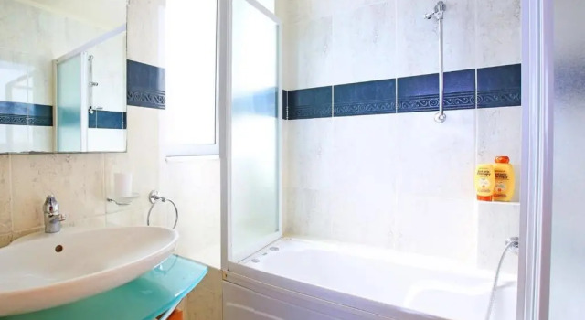 Вилла Deluxe Seafront, 5star Home - 4min Walk To Private Beach