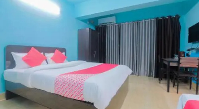 Oyo 24478 Mid City Guest House