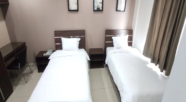 Deluxe Twin room Behomy Corner 8 Lippo Karawaci