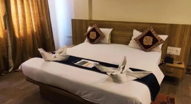 Hotel Manasi Royal, Забронировать Отель Отели штата Махараштры 3 звезды, 3*