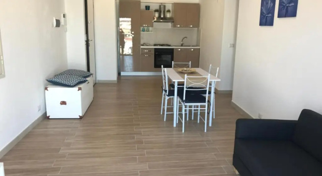 Коттедж Frank's house - appartamento con terrazzo in centro