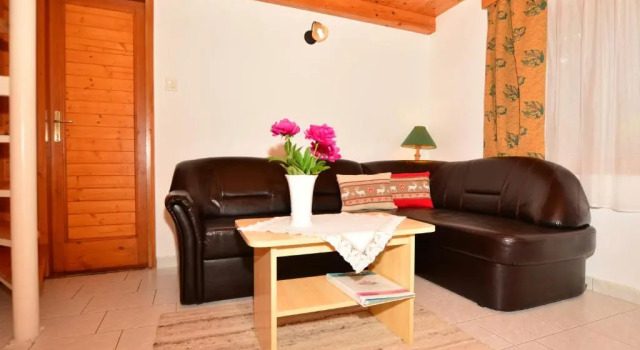 Апартаменты Deluxe Virágoskert Apartman
