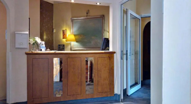 Hotel Eden - Am Kurpark, Забронировать Отель Отели Бонна с парковкой, рядом с Оздоровительный центр Курфюрстенбад, Парковка
