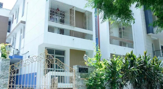 Room-maplewood Guest House, Neeti Bagh,